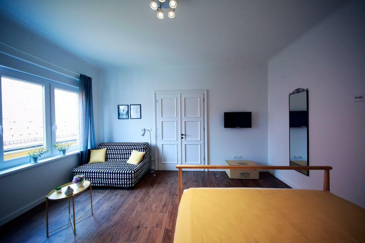 Tkalcha4U Apartment ซาเกร็บ ภายนอก รูปภาพ
